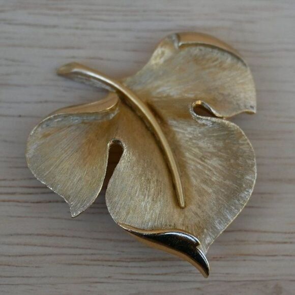 Trifari Jewelry - Vintage 60s Trifari Crown Gold Tone Brushed Leaf Brooch Pin